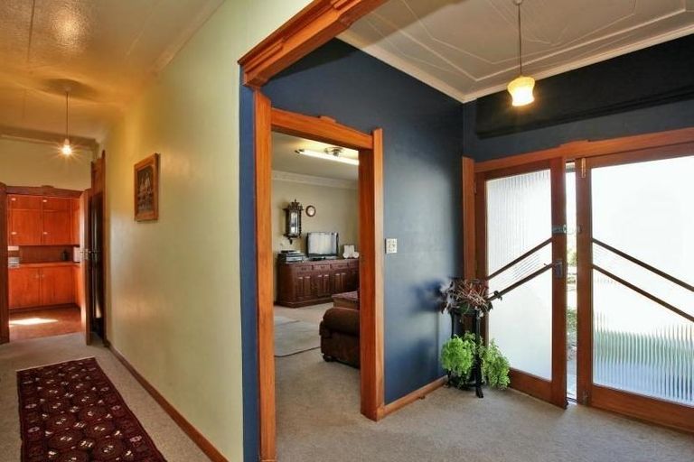 Photo of property in 18 Hinton Road, Taradale, Napier, 4112