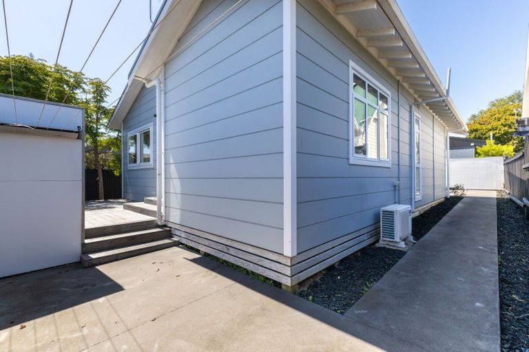 Photo of property in 130 Vivian Street, New Plymouth, 4310