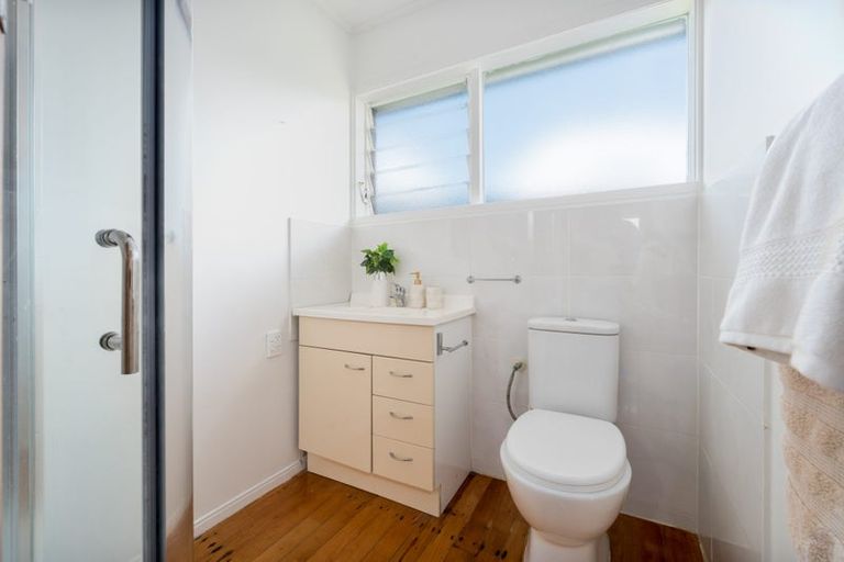 Photo of property in 39 Harrington Road, Henderson, Auckland, 0610