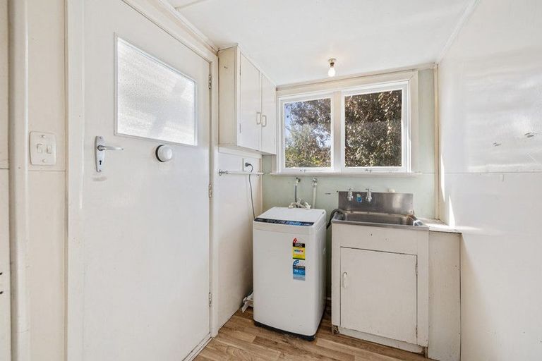 Photo of property in 2/124 Brookside Terrace, Bryndwr, Christchurch, 8053