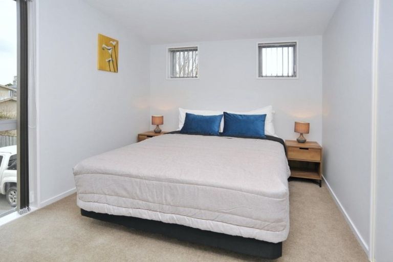 Photo of property in 94b Picton Avenue, Riccarton, Christchurch, 8011