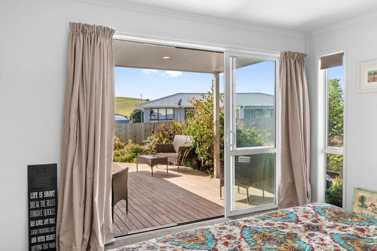 Photo of property in 11 Sunset Drive, Baylys Beach, Dargaville, 0377