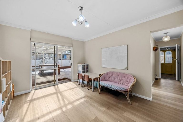 Photo of property in 22 Royal Road, Massey, Auckland, 0614