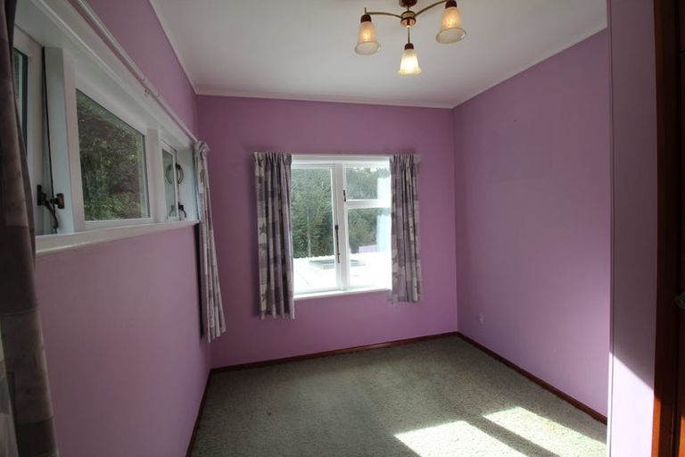 Photo of property in 40 Woodland Road, Johnsonville, Wellington, 6037