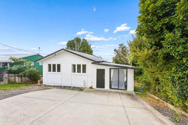 Photo of property in 261 Sturges Road, Henderson, Auckland, 0612