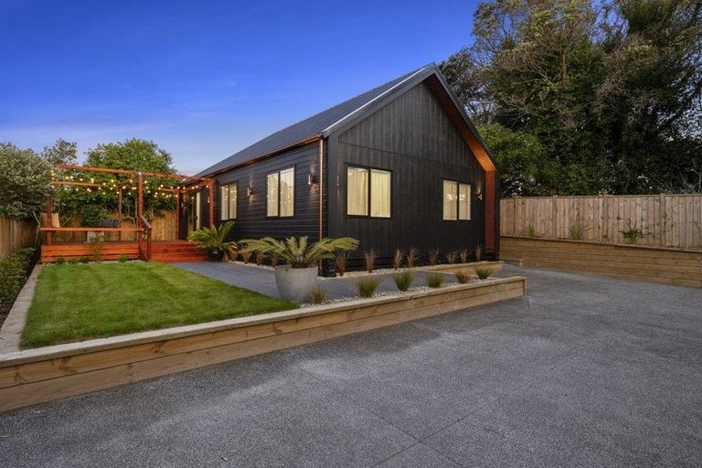 Photo of property in 47a Mangorei Road, Strandon, 4312
