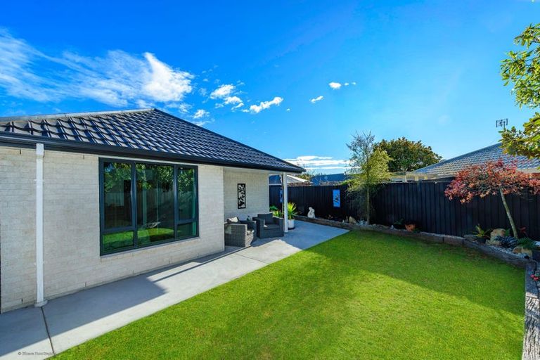 Photo of property in 2/32 Anglesea Avenue, Parklands, Christchurch, 8083