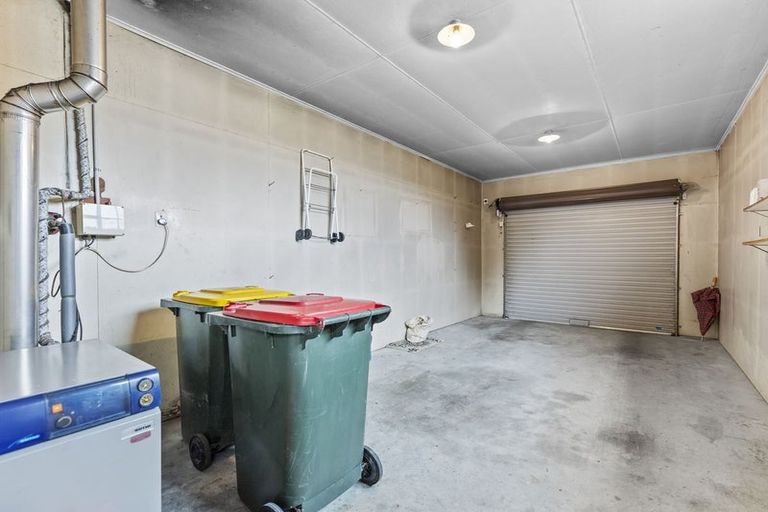 Photo of property in 16 Stewart Road, Milton, 9220