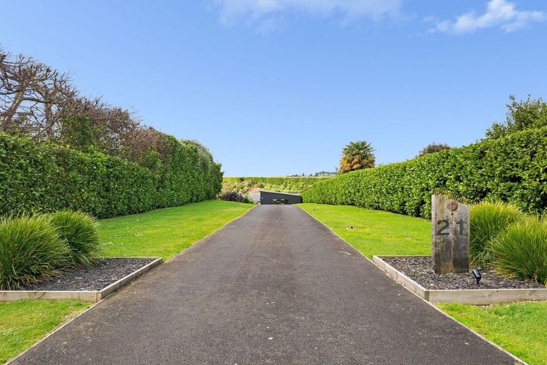 Photo of property in 21 Te Karaka Drive, Te Puna, Tauranga, 3174