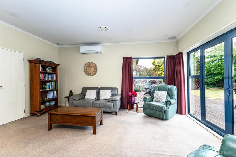 Photo of property in 75 Main North Road, Geraldine, 7930