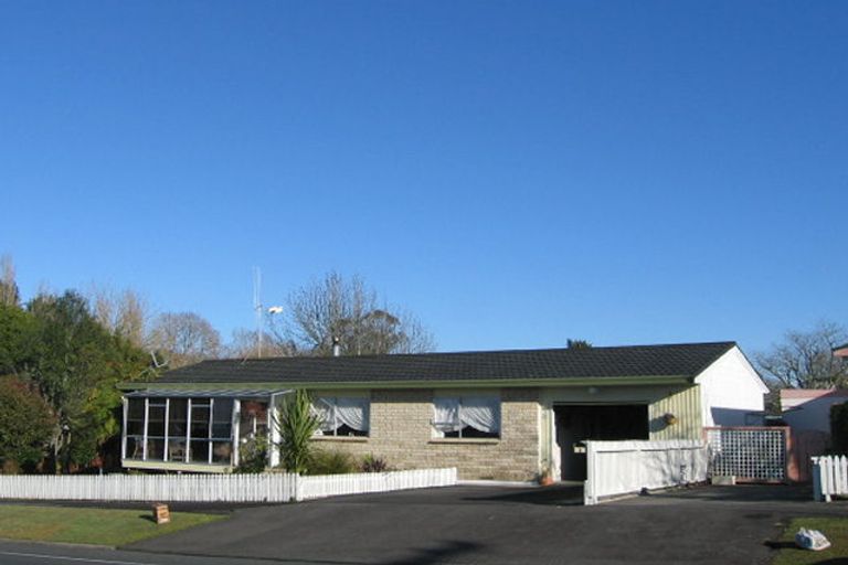 Photo of property in 1 Newcastle Road, Dinsdale, Hamilton, 3204