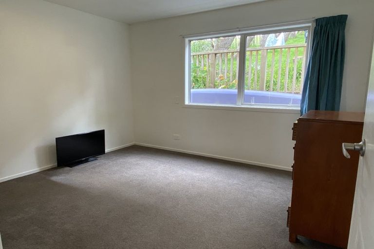 Photo of property in 433 Oaia Road, Muriwai, 0881