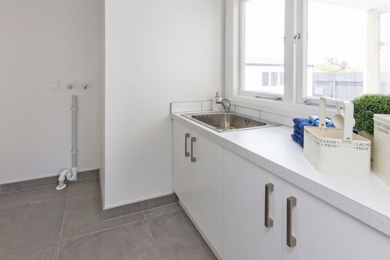 Photo of property in 39 Karina Terrace, Roslyn, Palmerston North, 4414