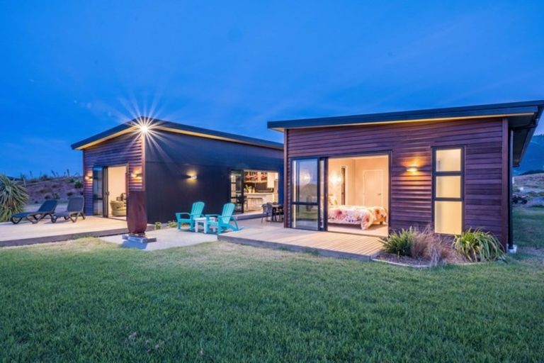 Photo of property in 27 Pingao Lane, Peka Peka, Waikanae, 5391