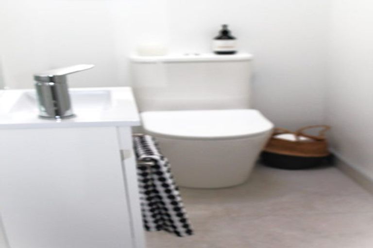 Photo of property in 1/4 Linklater Avenue, Bellevue, Tauranga, 3110