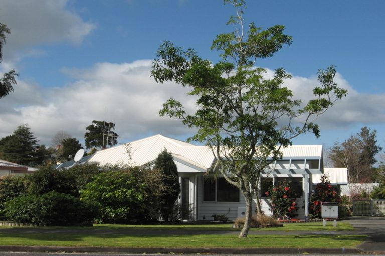 Photo of property in 2/110 Fairway Drive, Te Kamo, Whangarei, 0112