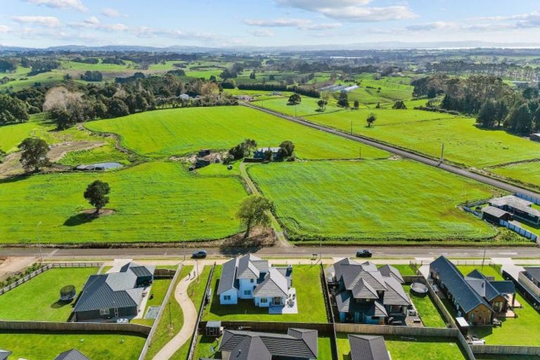Photo of property in 9 Day Road, Patumahoe, Pukekohe, 2679