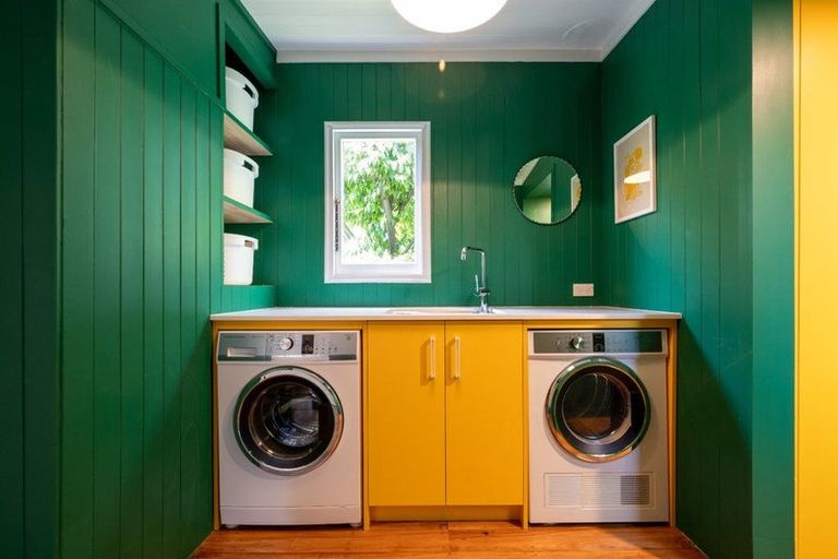 Photo of property in 6 Chaucer Road, Hospital Hill, Napier, 4110