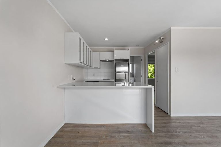 Photo of property in 3/420a Hibiscus Coast Highway, Orewa, 0931