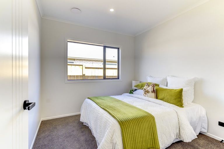 Photo of property in 19 Halo Green, Peacocke, Hamilton, 3206