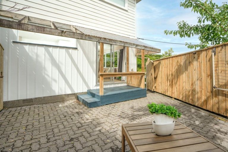 Photo of property in 1/6 Montreal Grove, Kingston, Wellington, 6021