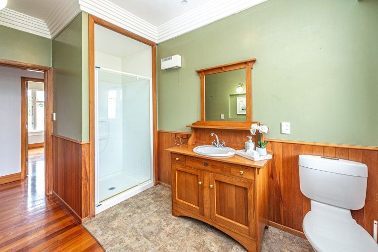Photo of property in 4 Hillside Terrace, Saint Johns Hill, Whanganui, 4500