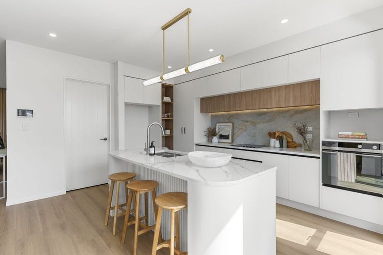 Photo of property in 14 Altair Place, Windsor Park, Auckland, 0632