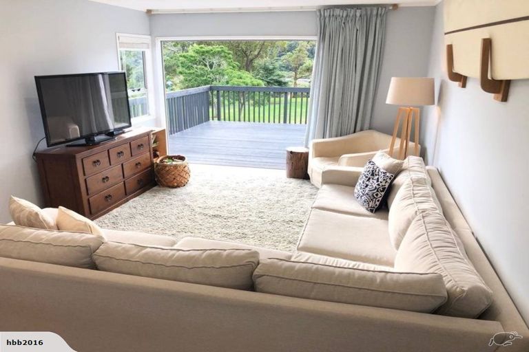 Photo of property in 3 Rapaki Place, Te Atatu Peninsula, Auckland, 0610