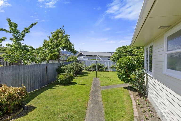 Photo of property in 25 Longfellow Street, Trentham, Upper Hutt, 5018