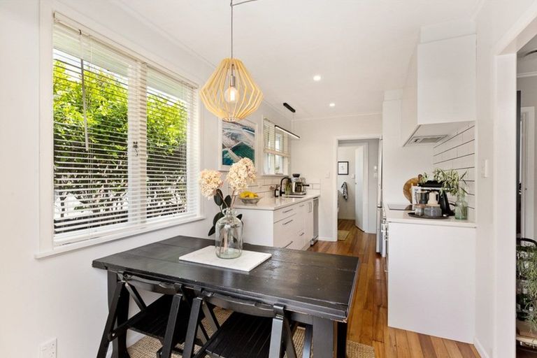 Photo of property in 1/67 Matipo Road, Te Atatu Peninsula, Auckland, 0610