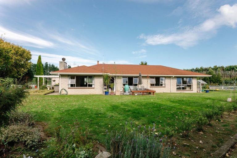 Photo of property in 47 Laws Road, Dannevirke, 4972