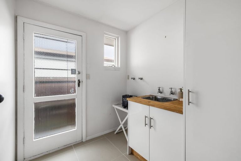 Photo of property in 3 Eglinton Street, Avondale, Christchurch, 8061