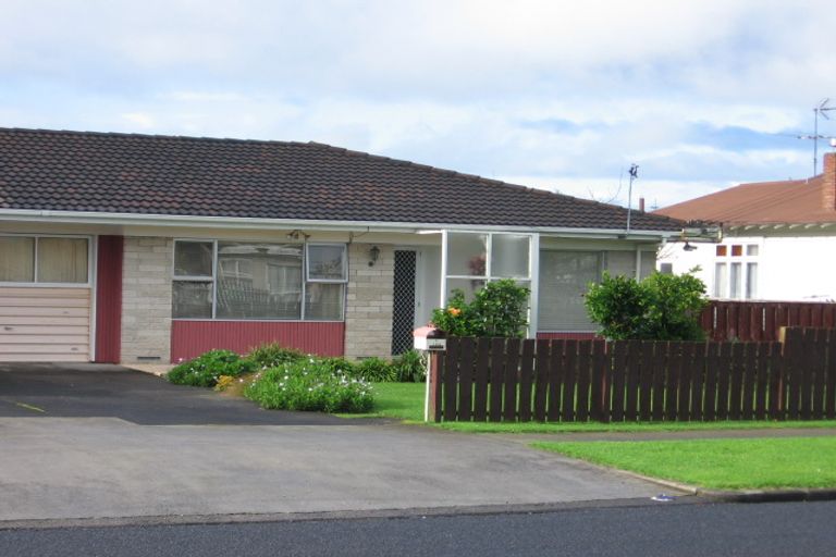 Photo of property in 2/109 Fitzroy Street, Papatoetoe, Auckland, 2104