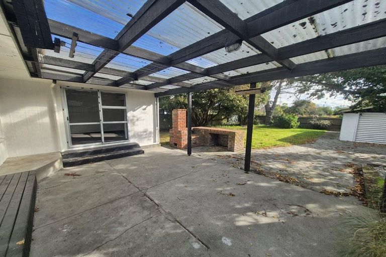 Photo of property in 37 Pembroke Street, Avondale, Christchurch, 8061