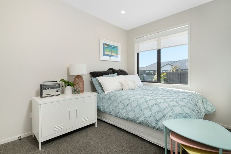 Photo of property in 2 Pimelea Street, Papamoa Beach, Papamoa, 3118