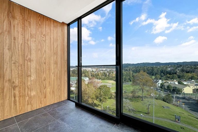 Photo of property in 501/1 Buscomb Avenue, Henderson, Auckland, 0610