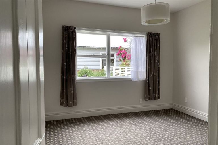 Photo of property in 189 Geraldine Street, Edgeware, Christchurch, 8013
