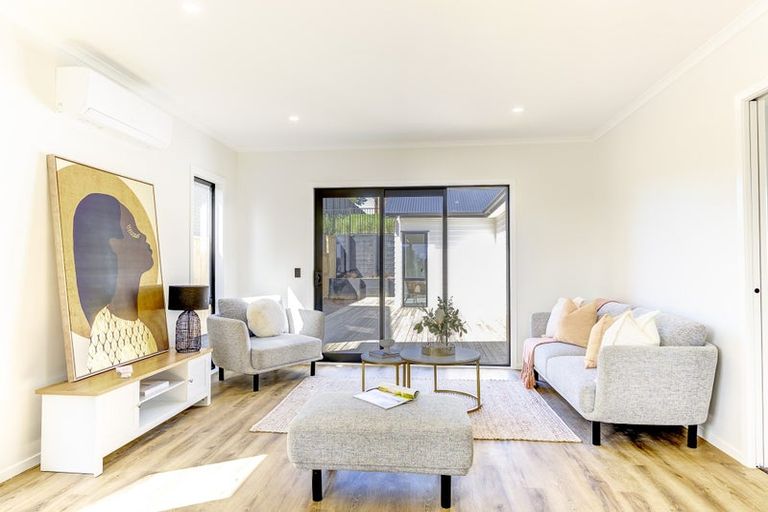 Photo of property in 19 Halo Green, Peacocke, Hamilton, 3206