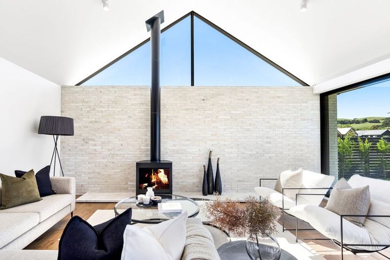 Photo of property in 12 Tiaki Lane, Matakana, 0985