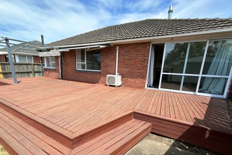 Photo of property in 6 Avro Crescent, Hornby, Christchurch, 8042