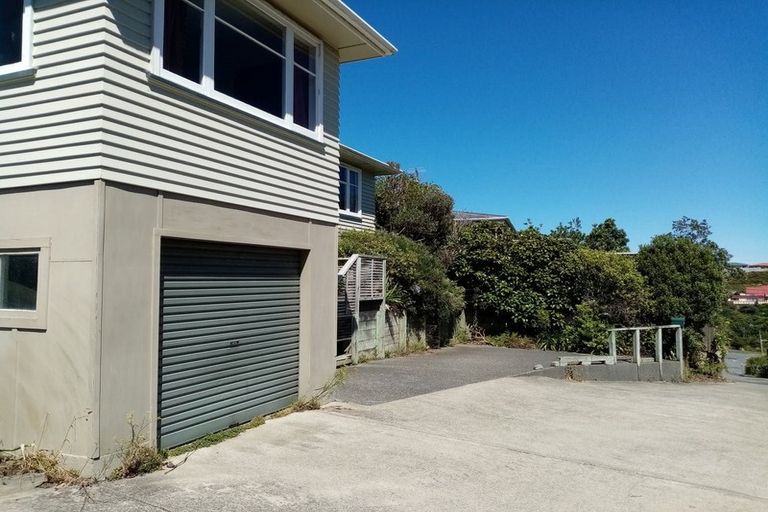Photo of property in 105 Severn Street, Island Bay, Wellington, 6023
