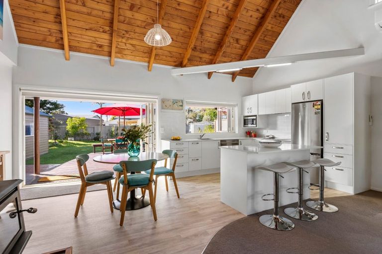 Photo of property in 127 Mckellar Place, Whangamata, 3620