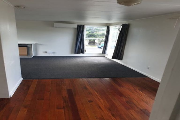 Photo of property in 44 Landon Avenue, Mangere East, Auckland, 2024