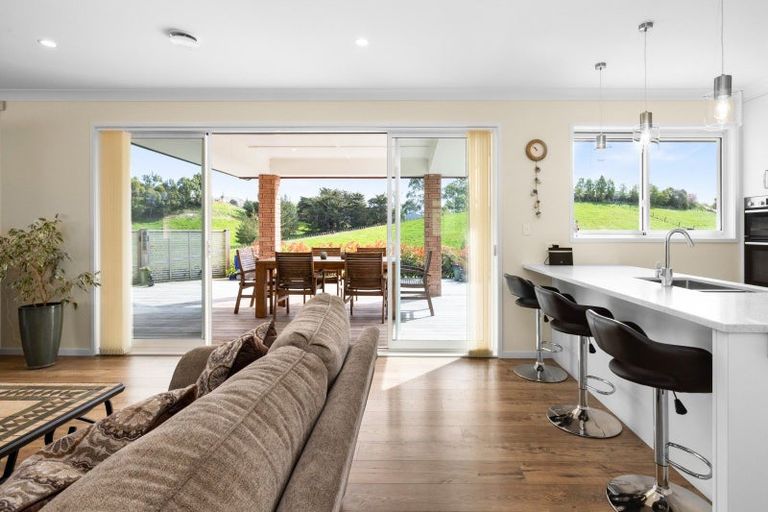 Photo of property in 93 Watts Street, Waipawa, 4277