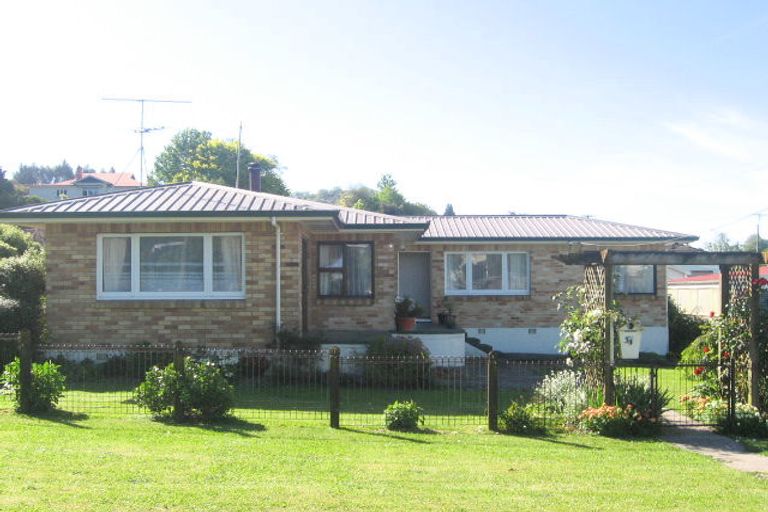 Photo of property in 34 Edward Street, Te Kuiti, 3910
