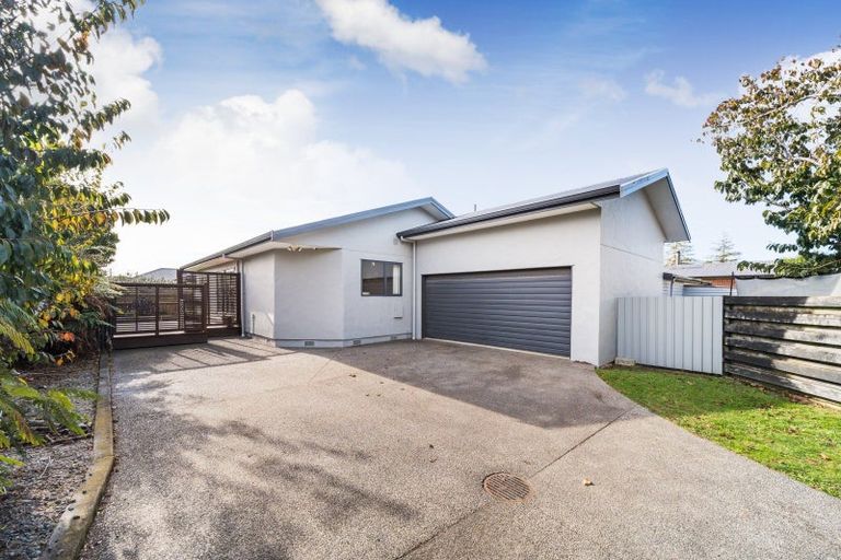 Photo of property in 74 Lincoln Street, Ashhurst, 4810