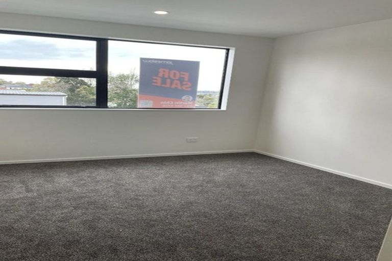Photo of property in 11/13 Grove Lane, Pakuranga, Auckland, 2010