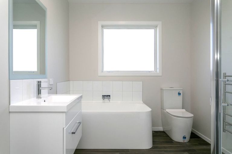 Photo of property in 28 Ngahana Place, Turangi, 3334