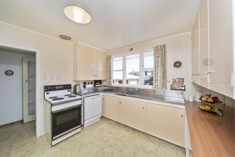 Photo of property in 93 Waihi Road, Hawera, 4610