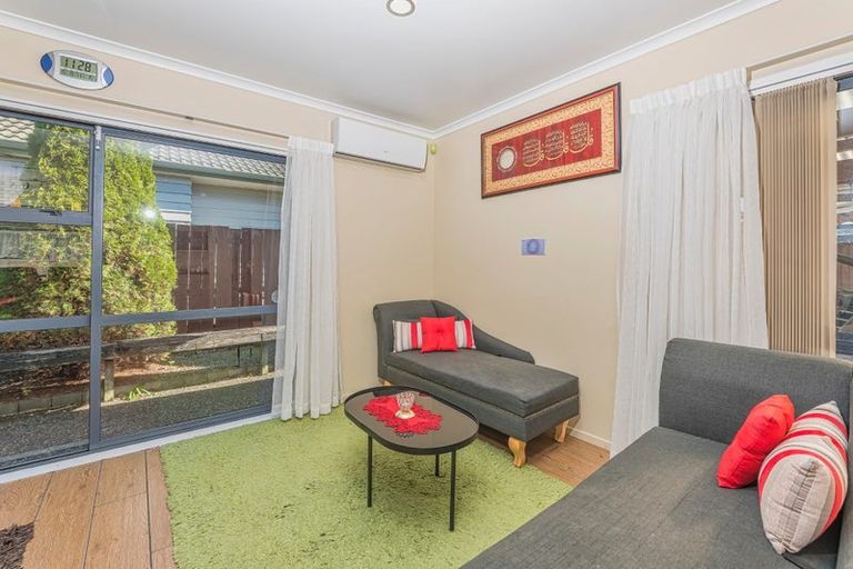 Photo of property in 111 Pooks Road, Ranui, Auckland, 0612